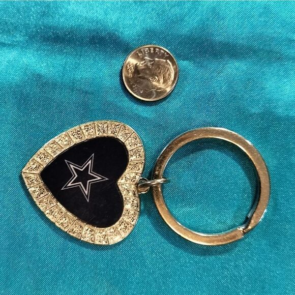 Dallas Cowboy heart keychain - Picture 6 of 7